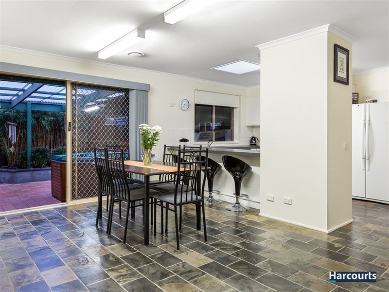 Photo - 184 Murrindal Drive, Rowville VIC 3178 - Image 9