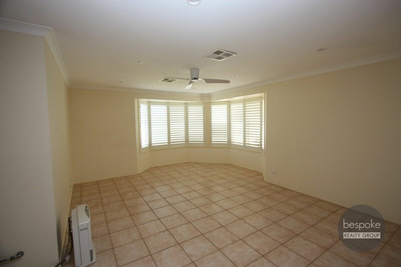 Photo - 184 Ridgetop Drive, Glenmore Park NSW 2745 - Image 3