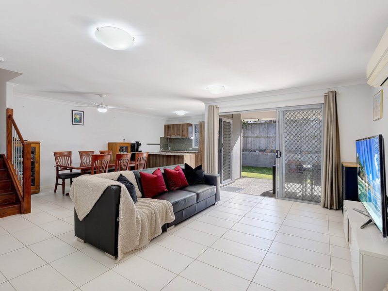 Photo - 18/40 Lakefield Place, Runcorn QLD 4113 - Image 2