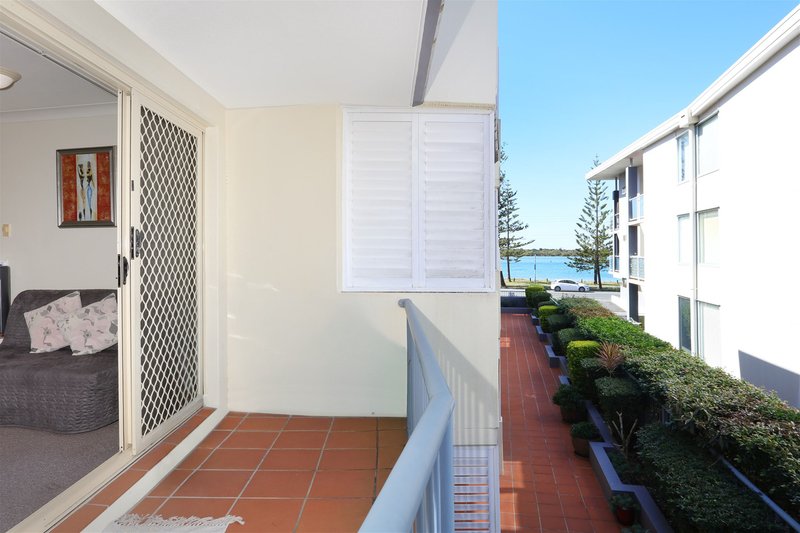Photo - 18/416 Marine Parade, Biggera Waters QLD 4216 - Image 10