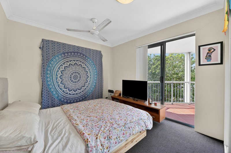 Photo - 18/45 Pohlman Street, Southport QLD 4215 - Image 6