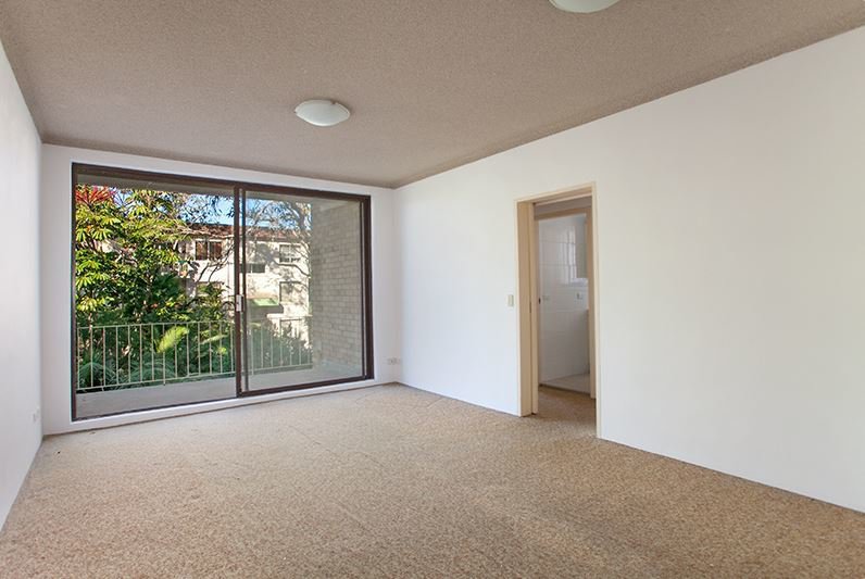 Photo - 18/46-50 The Crescent, Dee Why NSW 2099 - Image 2