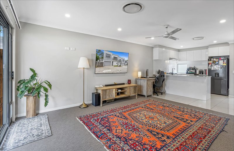 Photo - 18/47 Gawler Crescent, Bracken Ridge QLD 4017 - Image 2