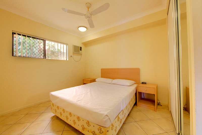 Photo - 18/48-52 Mitchell Street, North Ward QLD 4810 - Image 5