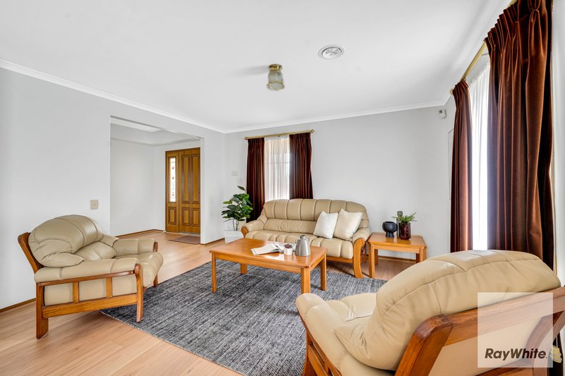 Photo - 185 Blossom Park Drive, Mill Park VIC 3082 - Image 3