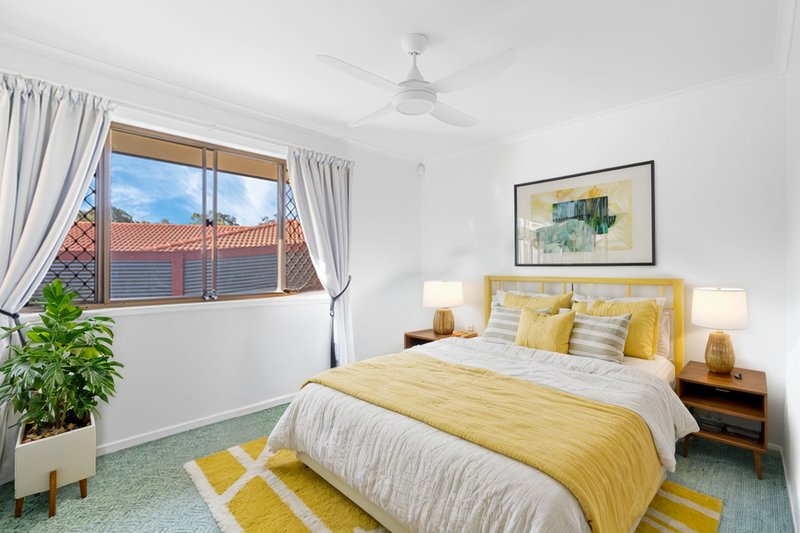 Photo - 185 Castile Crescent, Edens Landing QLD 4207 - Image 13