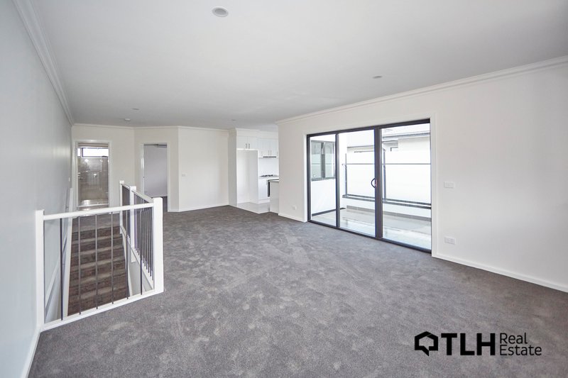 Photo - 1/85 Chapman Avenue, Glenroy VIC 3046 - Image 3