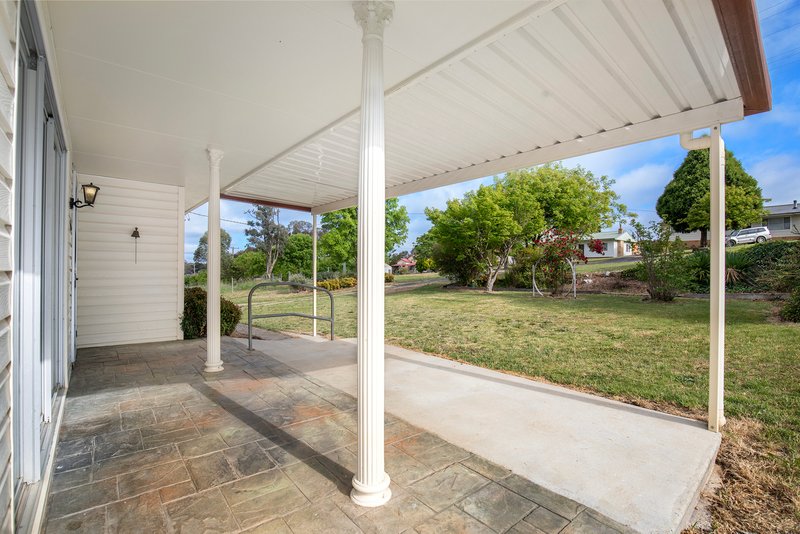 Photo - 185 Hill Street, Walcha NSW 2354 - Image 3