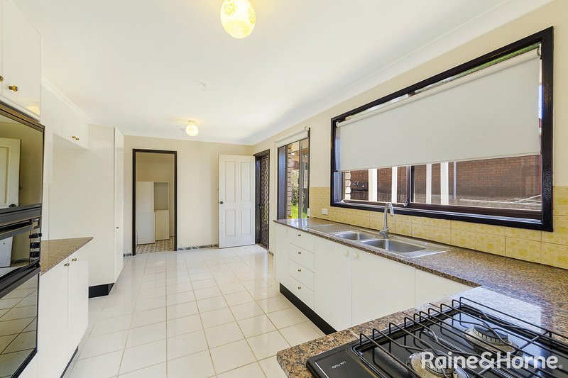 Photo - 185 Seymour Street, Bathurst NSW 2795 - Image 6