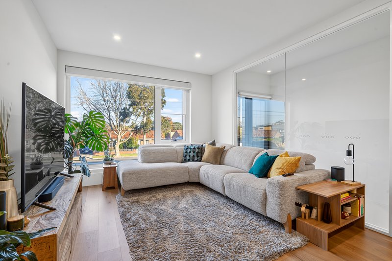 Photo - 185 Williamstown Road, Port Melbourne VIC 3207 - Image 1