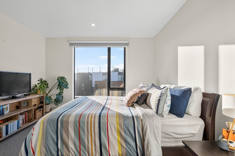 Photo - 185 Williamstown Road, Port Melbourne VIC 3207 - Image 6