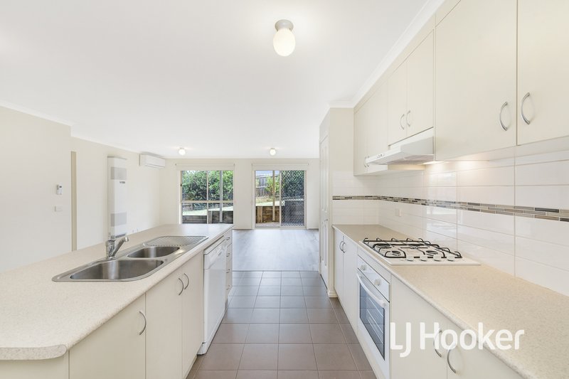 Photo - 18/51 Leigh Drive, Pakenham VIC 3810 - Image 7