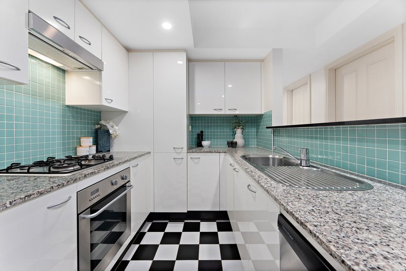 Photo - 18/552-554 Pacific Highway, Chatswood NSW 2067 - Image 2