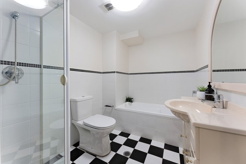 Photo - 18/552-554 Pacific Highway, Chatswood NSW 2067 - Image 8