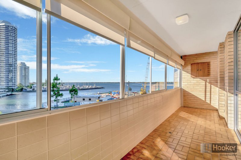 Photo - 18/554 Marine Parade, Biggera Waters QLD 4216 - Image 6