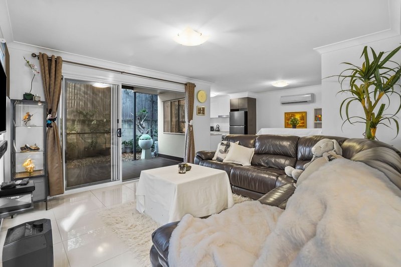 Photo - 18/558 Blunder Road, Durack QLD 4077 - Image 2