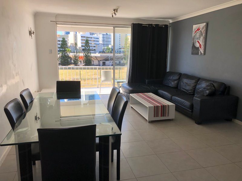 Photo - 18/59A Peninsular Drive, Surfers Paradise QLD 4217 - Image 10