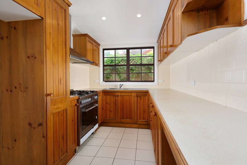 Photo - 185b Oak Road, Kirrawee NSW 2232 - Image 3