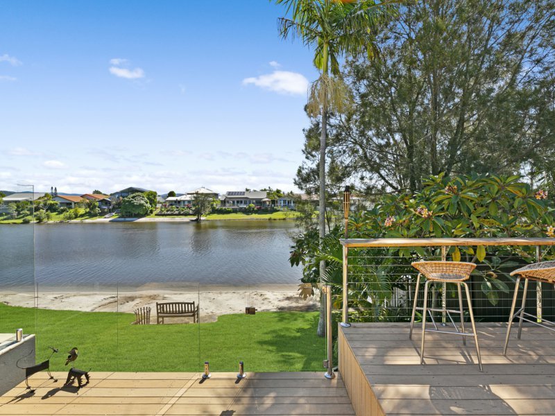 Photo - 186 Acanthus Ave , Burleigh Waters QLD 4220 - Image 25