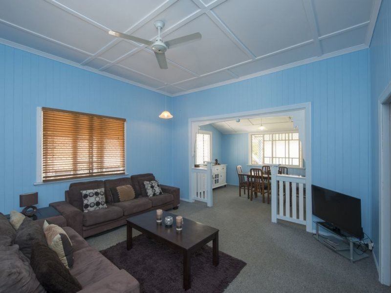 Photo - 186 Auckland Street, South Gladstone QLD 4680 - Image 4