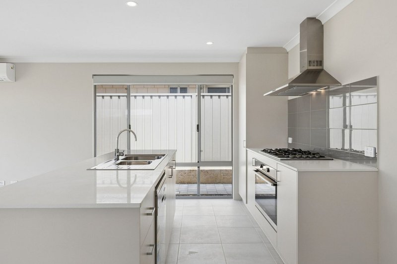Photo - 186 Beachside Parade, Yanchep WA 6035 - Image 3
