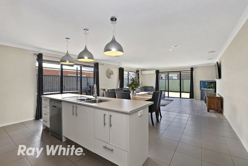 Photo - 186 Canterbury Road West , Lara VIC 3212 - Image 4