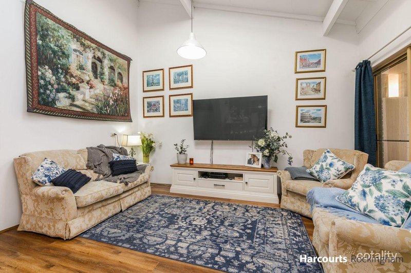 Photo - 18/6 Edeline Street, Spearwood WA 6163 - Image 5