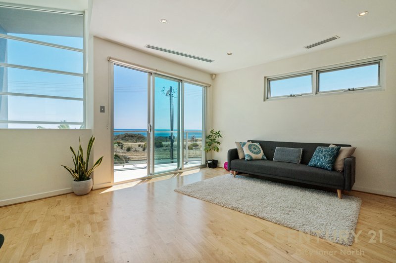 Photo - 186 Esplanade , Port Noarlunga South SA 5167 - Image 7