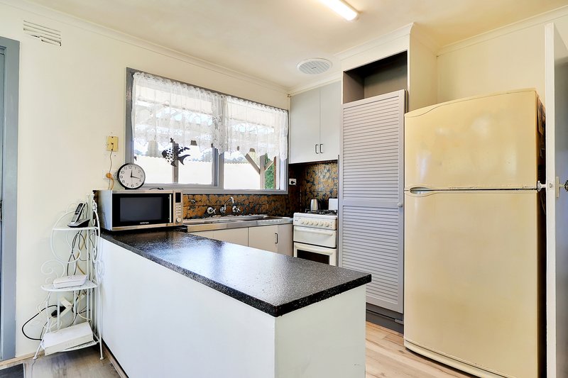 Photo - 186 Hereford Road, Lilydale VIC 3140 - Image 2