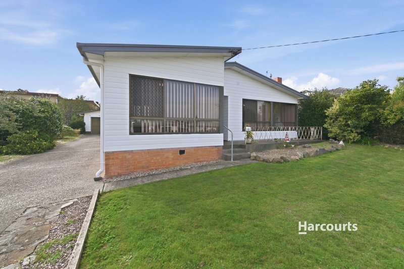 Photo - 186 Oldaker Street, Devonport TAS 7310 - Image 2