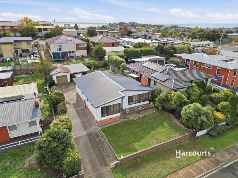 Photo - 186 Oldaker Street, Devonport TAS 7310 - Image 13