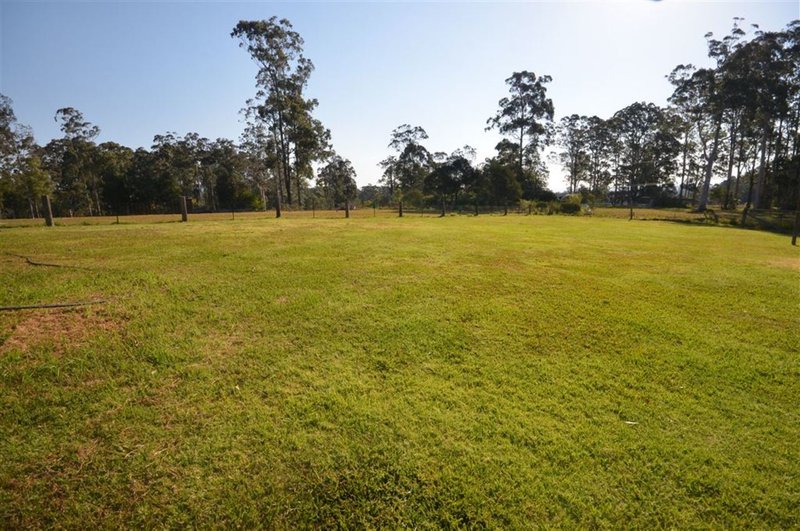 Photo - 186 Sarahs Crescent, King Creek NSW 2446 - Image 4