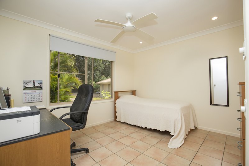 Photo - 186 Sylvan Drive, Moore Park Beach QLD 4670 - Image 15