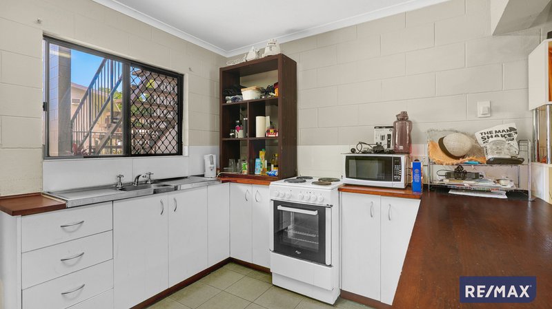 Photo - 18/64 Pease Street, Manoora QLD 4870 - Image 3