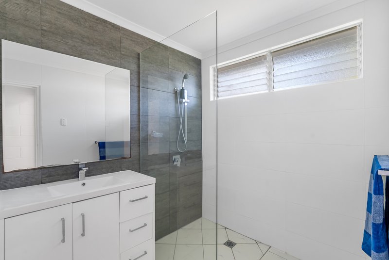 Photo - 186A Mcmanus Street, Whitfield QLD 4870 - Image 30
