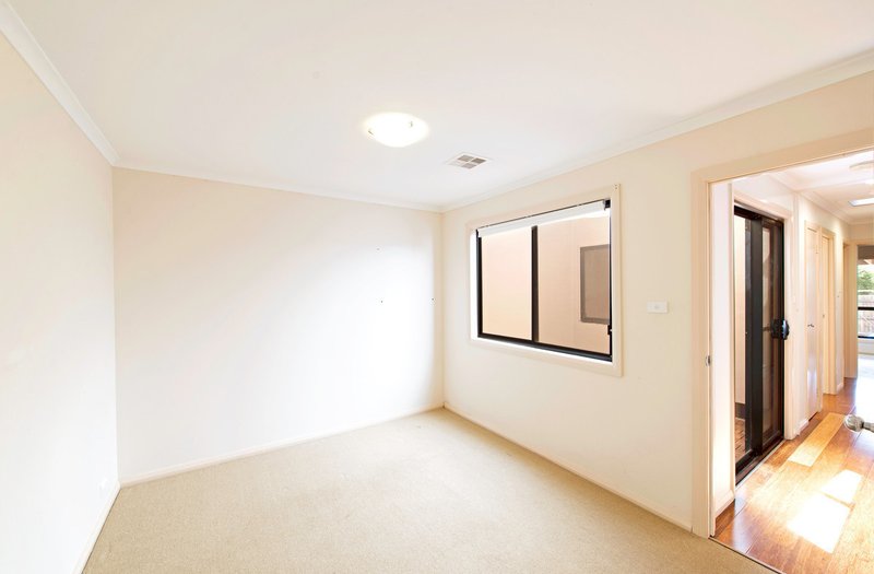 Photo - 187 Anthony Rolfe Avenue, Gungahlin ACT 2912 - Image 12