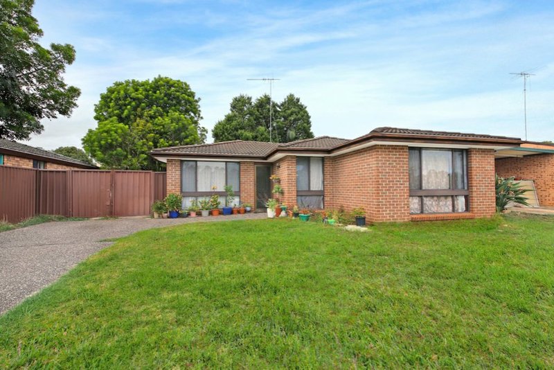 187 Copperfield Drive, Rosemeadow NSW 2560