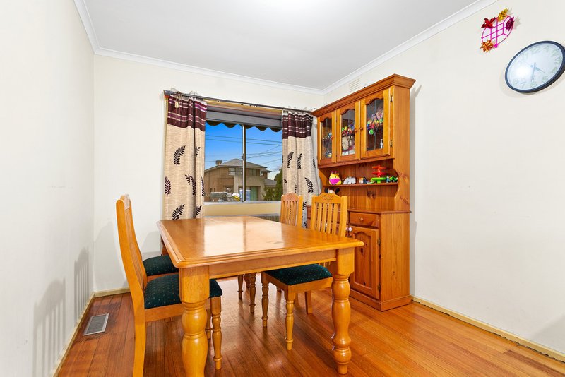 Photo - 1/87 Derrick Street, Lalor VIC 3075 - Image 5