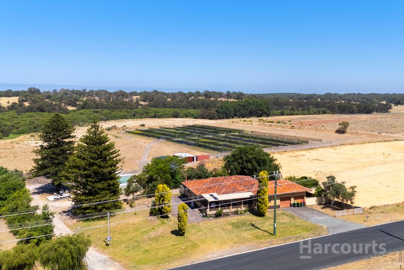 Photo - 187 Karoborup Road, Carabooda WA 6033 - Image 2