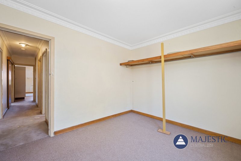 Photo - 187 Kitchener Road, Booragoon WA 6154 - Image 18