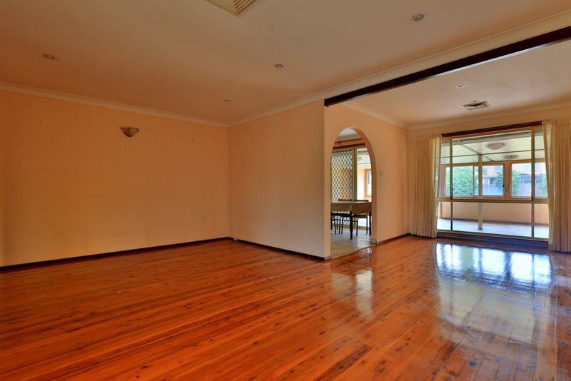 Photo - 187 Rex Road, Georges Hall NSW 2198 - Image 3