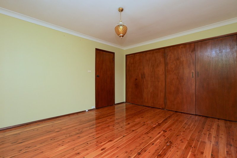 Photo - 187 Rex Road, Georges Hall NSW 2198 - Image 7