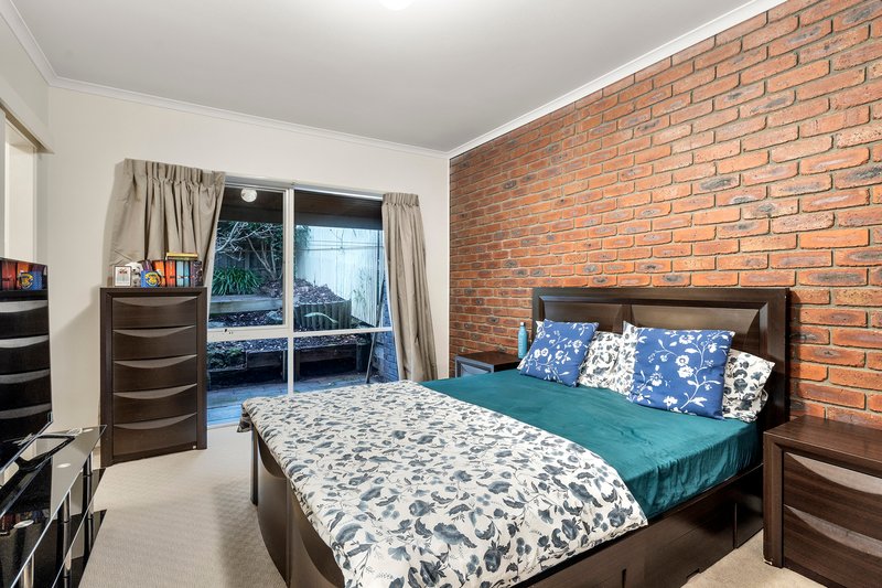 Photo - 1/87 Springvale Road, Glen Waverley VIC 3150 - Image 10