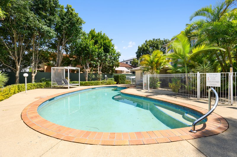 Photo - 18/72 Brighton Street, Biggera Waters QLD 4216 - Image 14