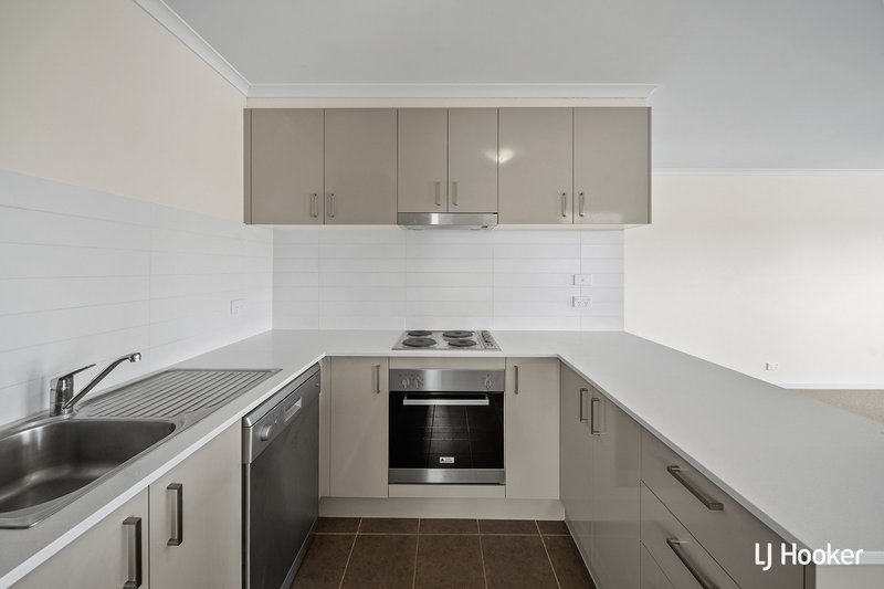 Photo - 18/75 Elizabeth Jolley Crescent, Franklin ACT 2913 - Image 3