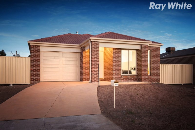 Photo - 188 Blue Horizons Way, Pakenham VIC 3810 - Image 15