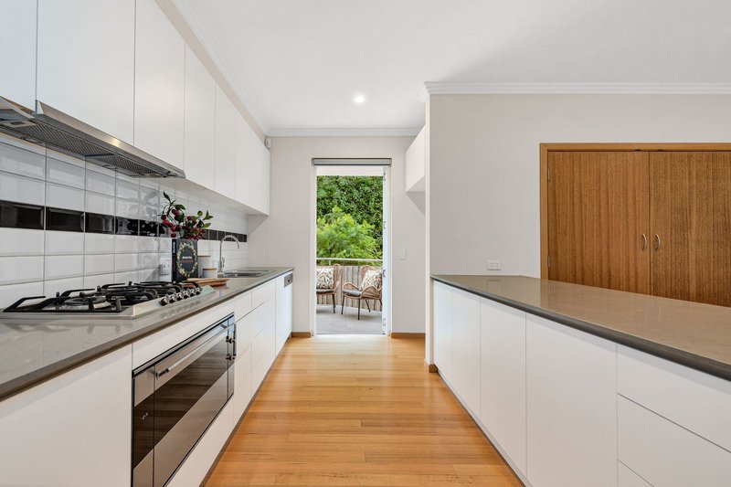 Photo - 1/88 Broughton Road, Surrey Hills VIC 3127 - Image 5