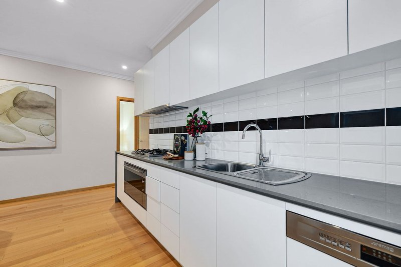 Photo - 1/88 Broughton Road, Surrey Hills VIC 3127 - Image 12