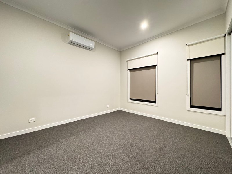 Photo - 1/88 Coleman Road, Wantirna South VIC 3152 - Image 5