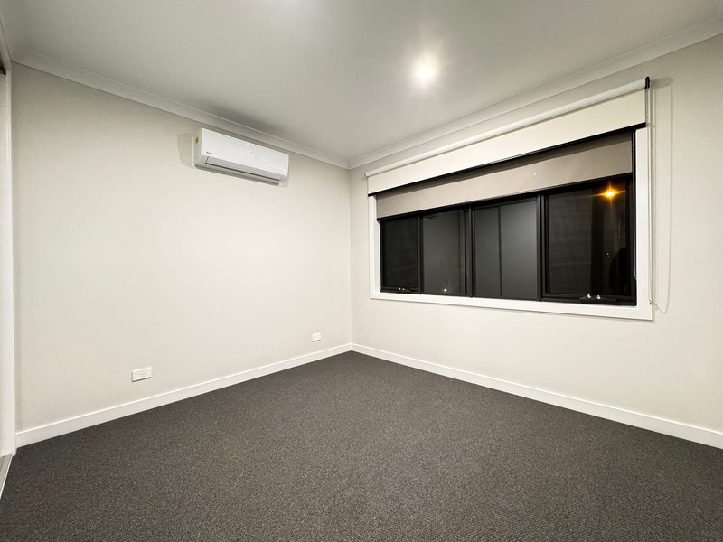 Photo - 1/88 Coleman Road, Wantirna South VIC 3152 - Image 7